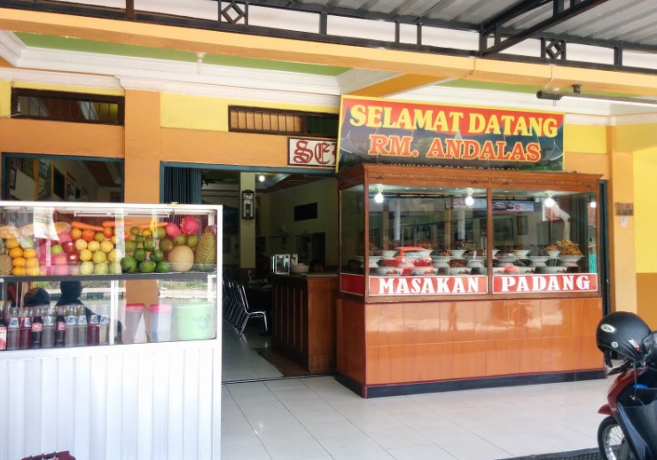 Rumah Makan Andalas: Santapan Hangat di Jantung Cilacap